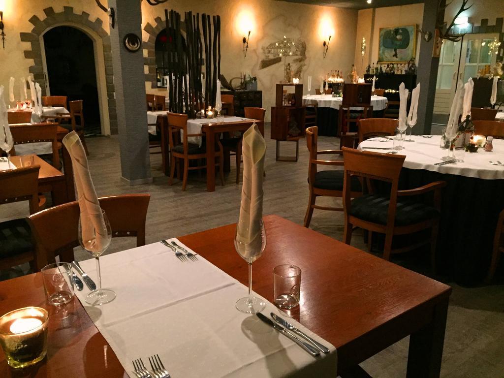 Oke Hotel De Leygraaf Heeswijk Dinther อูเดน ภายนอก รูปภาพ