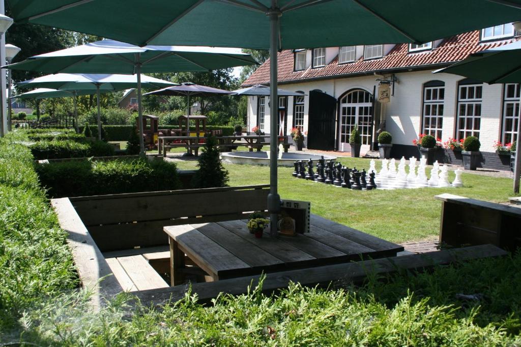 Oke Hotel De Leygraaf Heeswijk Dinther อูเดน ภายนอก รูปภาพ