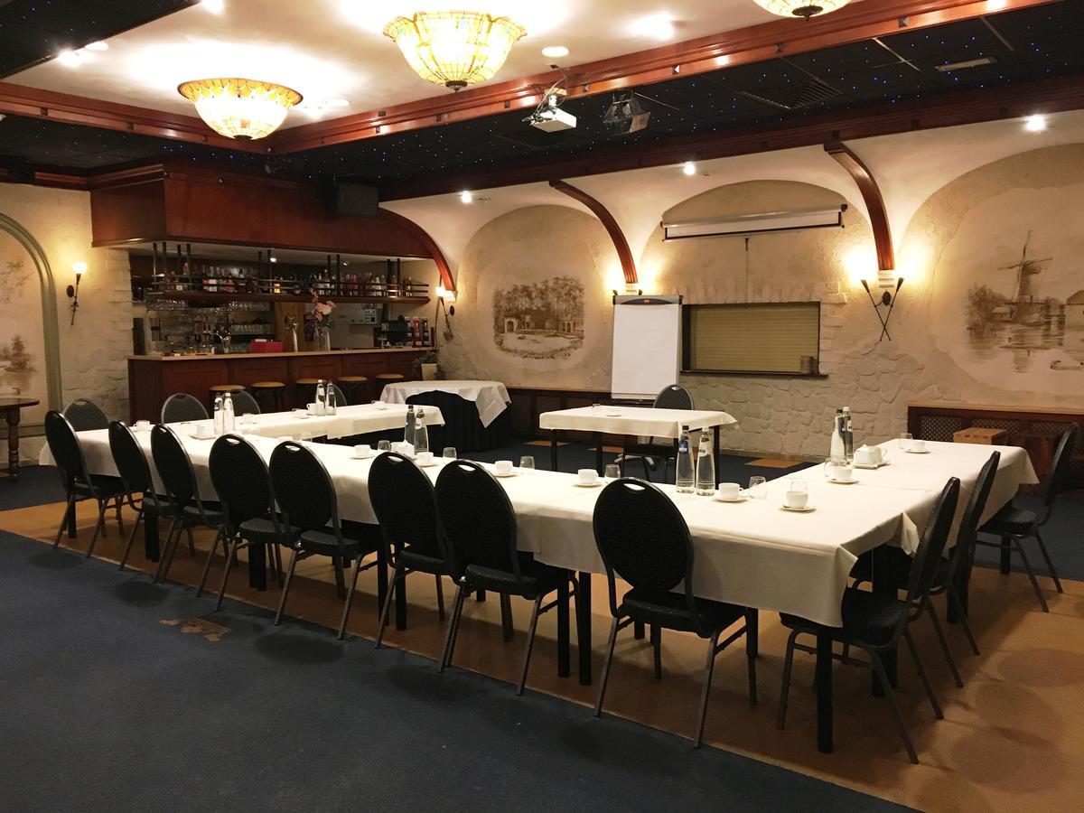Oke Hotel De Leygraaf Heeswijk Dinther อูเดน ภายนอก รูปภาพ