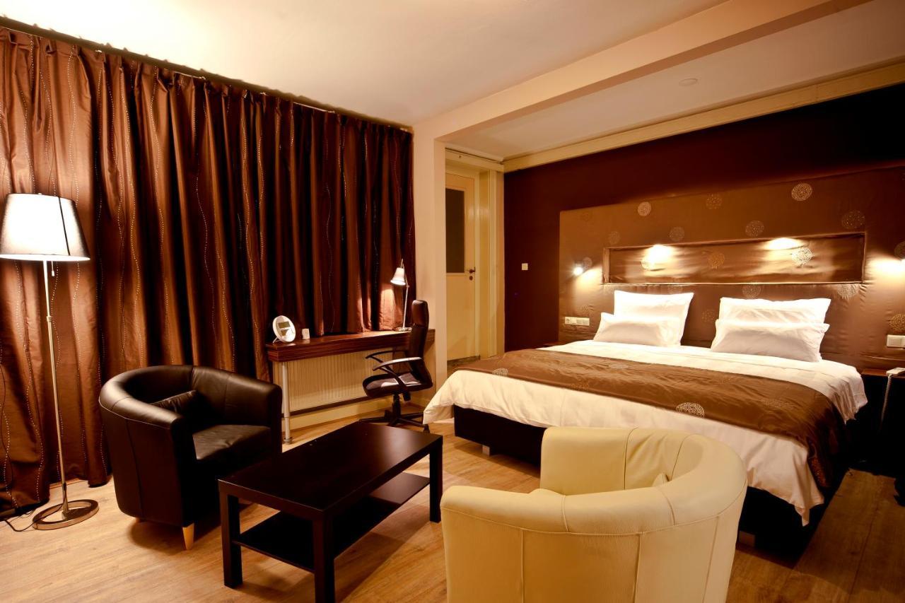 Oke Hotel De Leygraaf Heeswijk Dinther อูเดน ภายนอก รูปภาพ